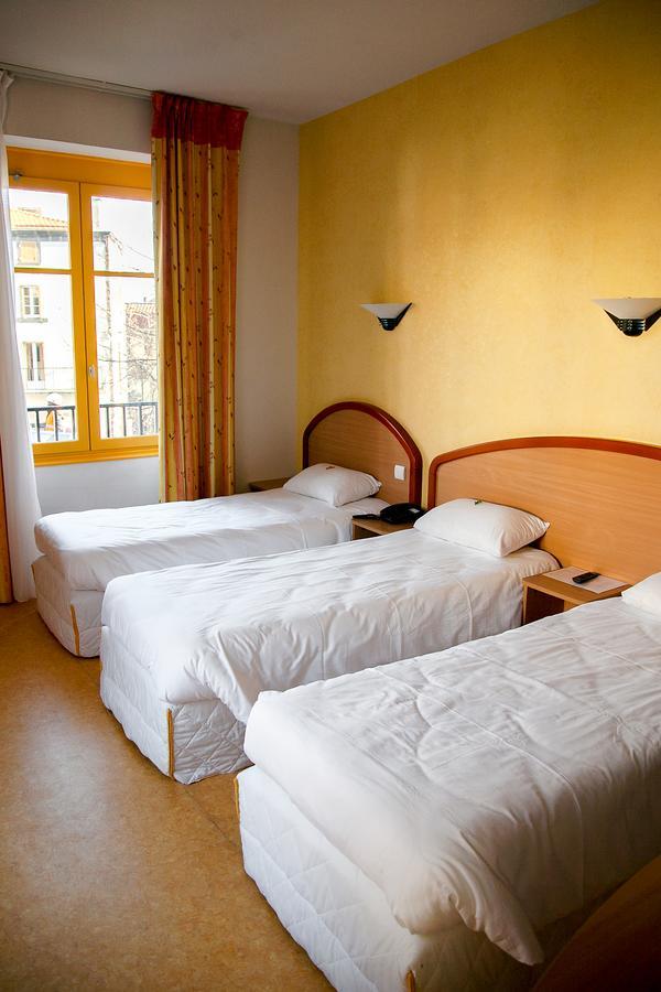 Logis Hotel Du Commerce Volvic Εξωτερικό φωτογραφία